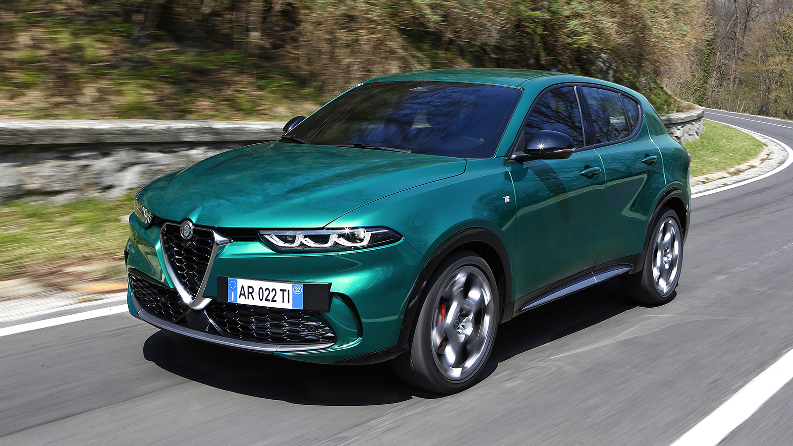 Από 37.300 ευρώ η νέα Alfa Romeo Tonale